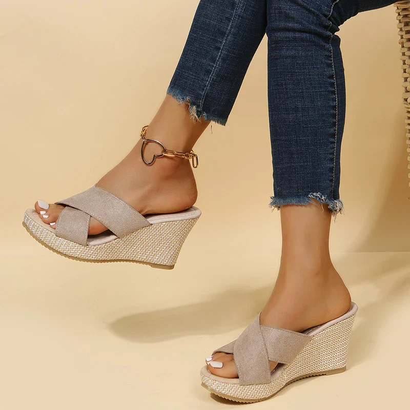 Damen stylische Keil-Sommersandalen mit bequemem Design für warme Tage