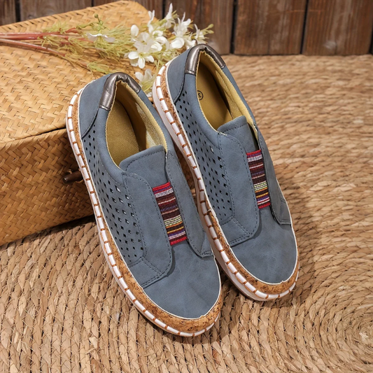 Damen stylische Slip-On-Schuhe für bequeme und moderne Outfits









