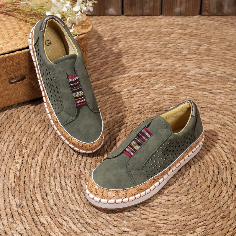 Damen stylische Slip-On-Schuhe für bequeme und moderne Outfits









