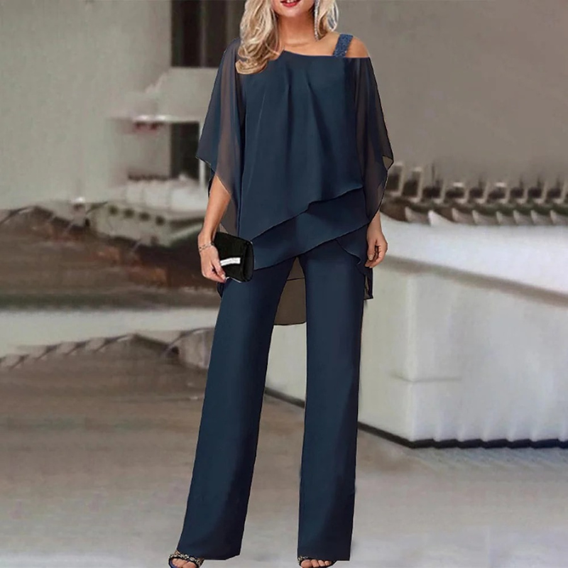 Damen stylischer Jumpsuit mit modernem Schnitt für eleganten und vielseitigen Look.