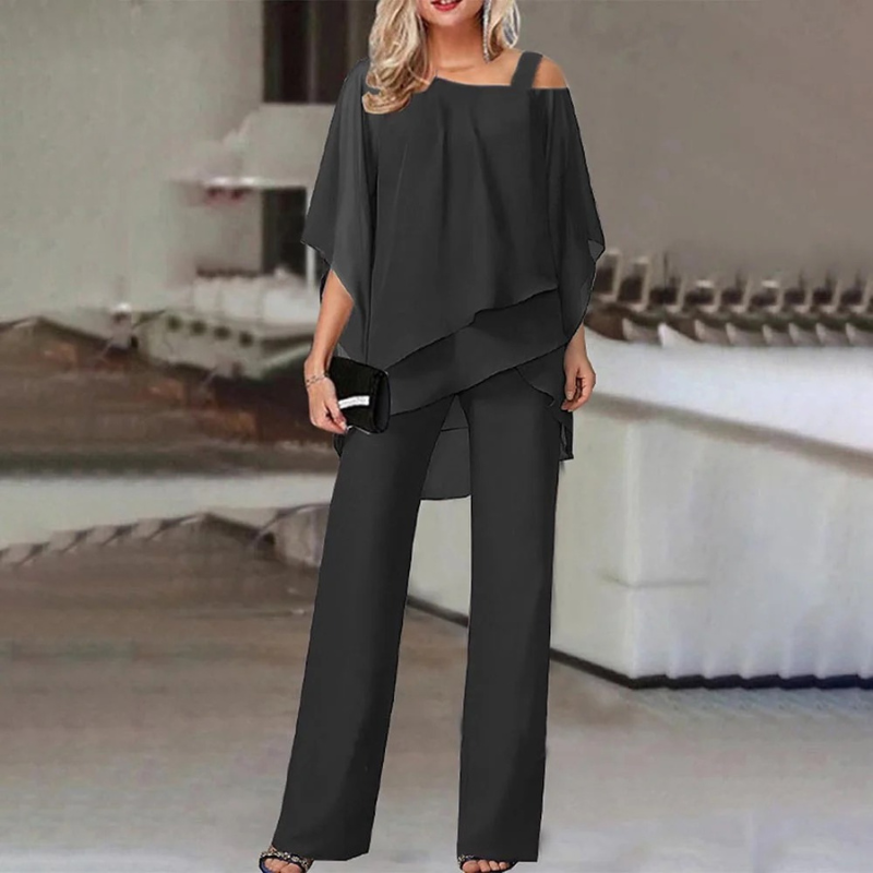 Damen stylischer Jumpsuit mit modernem Schnitt für eleganten und vielseitigen Look.