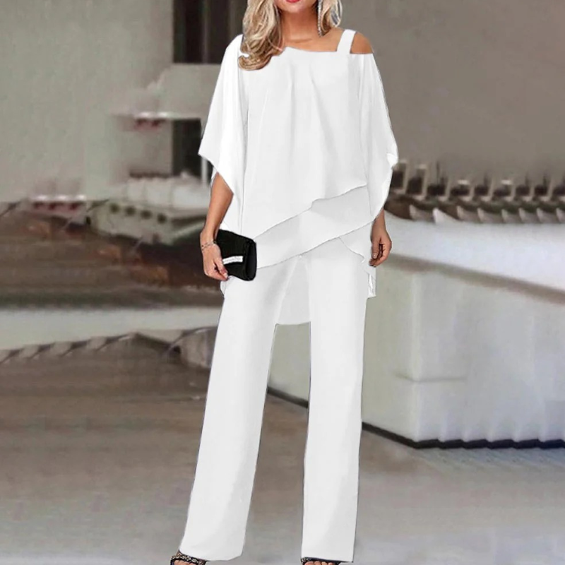 Damen stylischer Jumpsuit mit modernem Schnitt für eleganten und vielseitigen Look.
