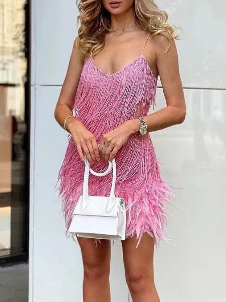 Damen stylisches Fransen-Cocktailkleid mit schwungvollen Fransen, ideal für Partys und besondere Anlässe.