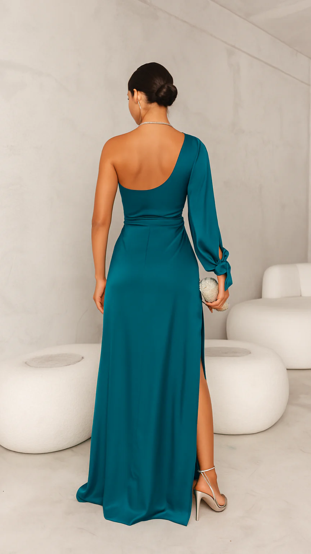 Damen stylisches One-Shoulder-Kleid für Hochzeitsgäste mit asymmetrischem Schnitt, perfekt für festliche Anlässe.