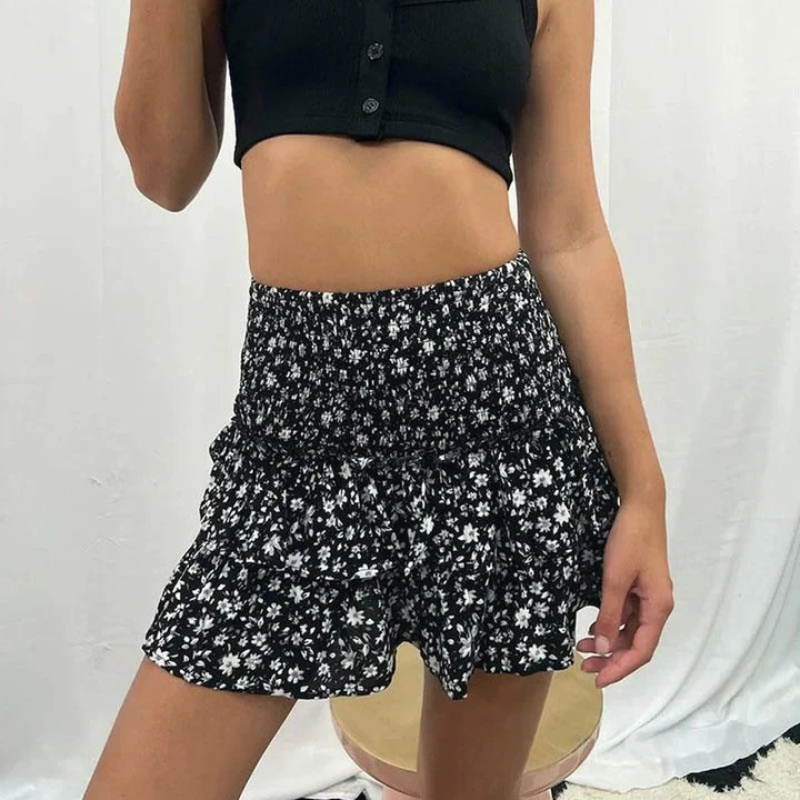 Damen trendiger Minirock mit moderner Passform für sommerliche Outfits