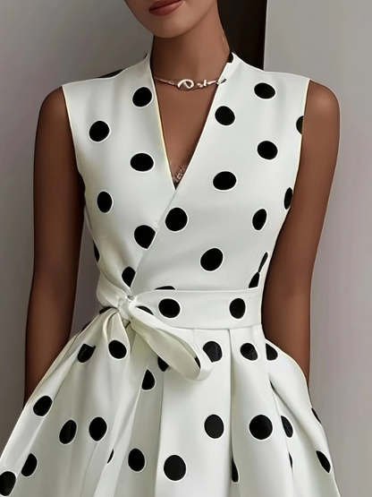 Damen Vintage-Wickelkleid mit Polka-Dots – stilvolles Kleid mit Punktemuster für vielseitige Anlässe