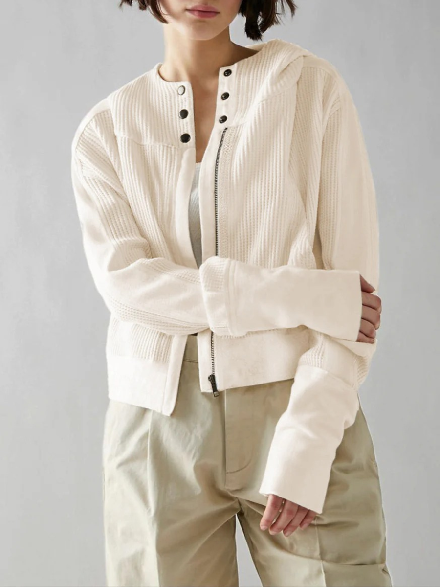 Damen leichte Waffel-Kapuzenjacke in modernem Design, ideal für Alltag und Freizeit.