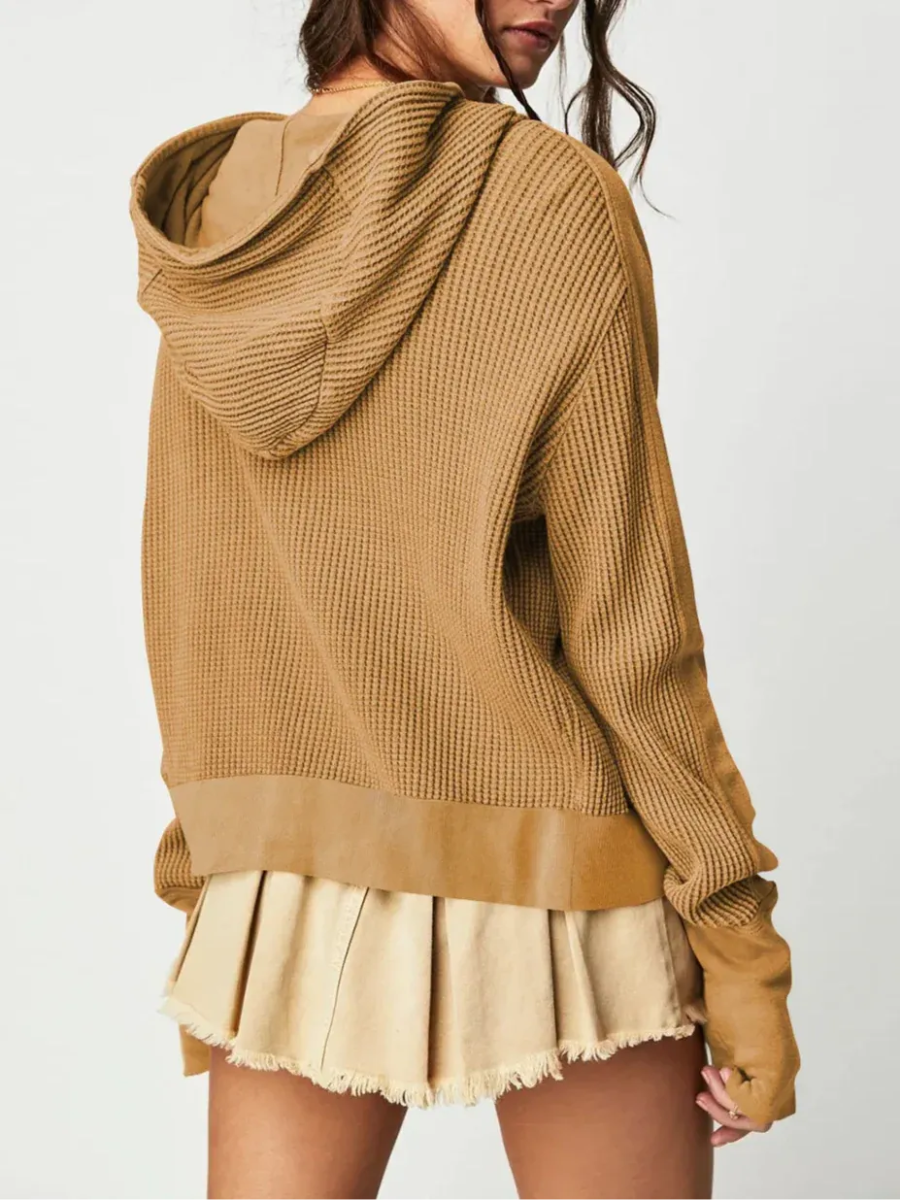 Damen leichte Waffel-Kapuzenjacke in modernem Design, ideal für Alltag und Freizeit.