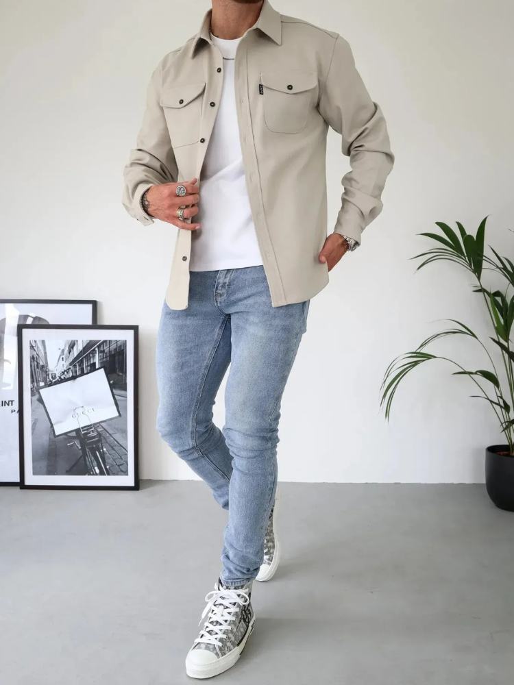 Elegante moderne Herrenjacke mit stilvollem Design für Alltag und Beruf