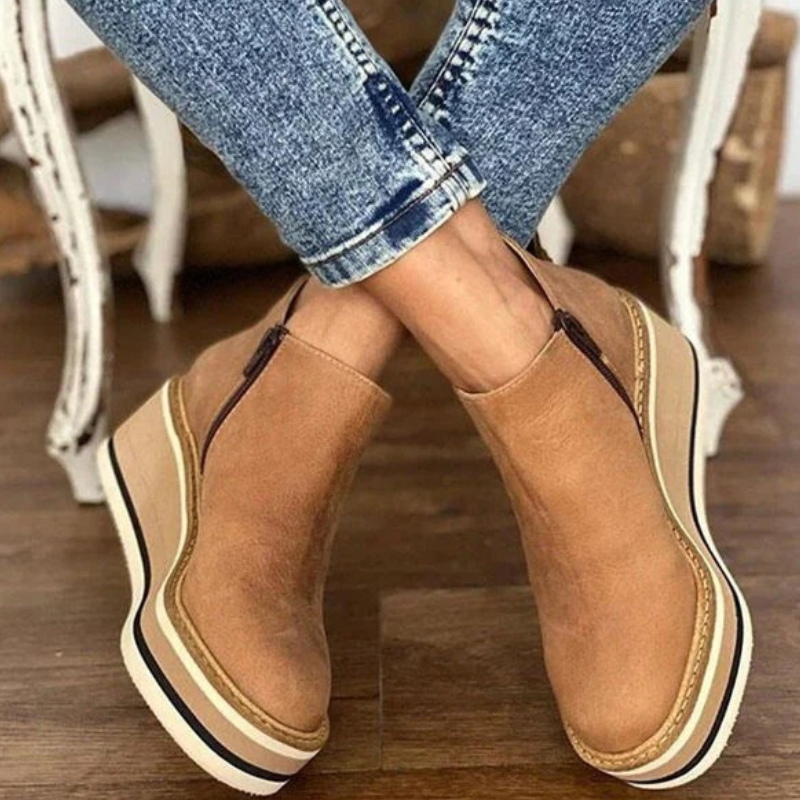 Elegante niedrige Damenstiefeletten mit klassischem Design und praktischem Einstieg