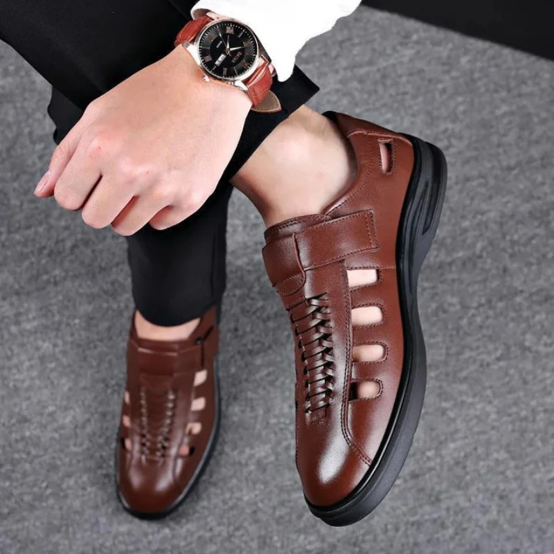 Elegante stützende Sandalen für Herren mit offenem Design für warme Tage