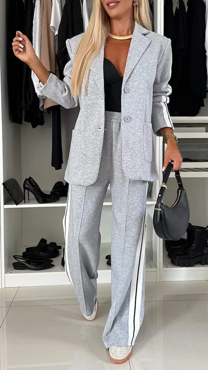Eleganter Büroanzug für Damen in modernem und stilvollem Design