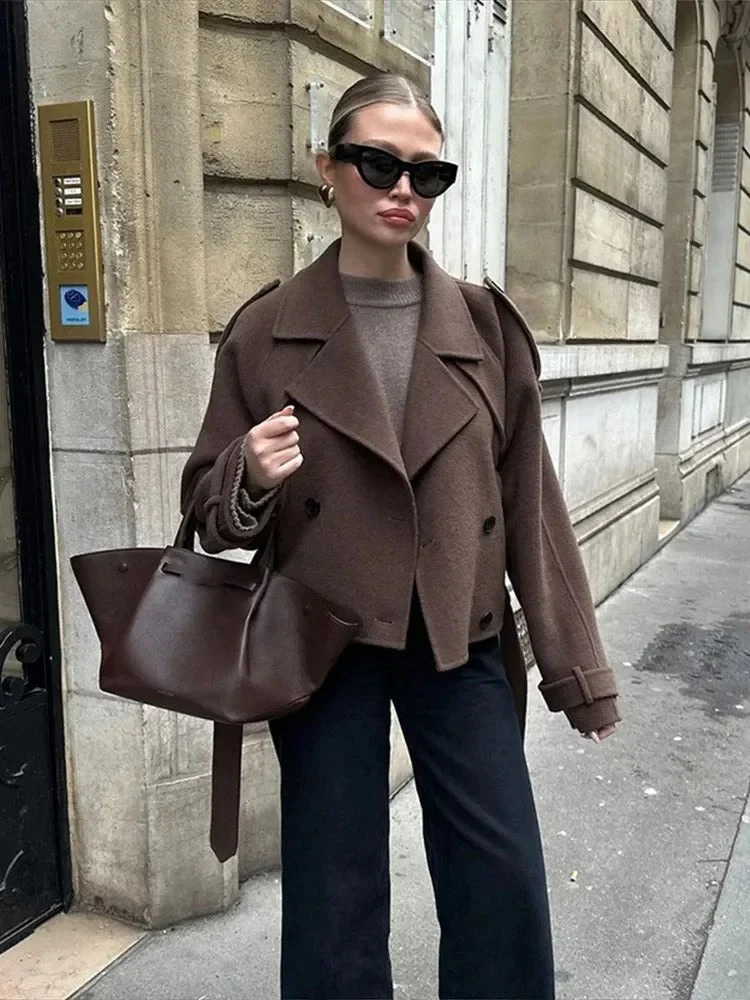 Eleganter Herbstmantel für Damen in stilvollem Design für die Übergangszeit