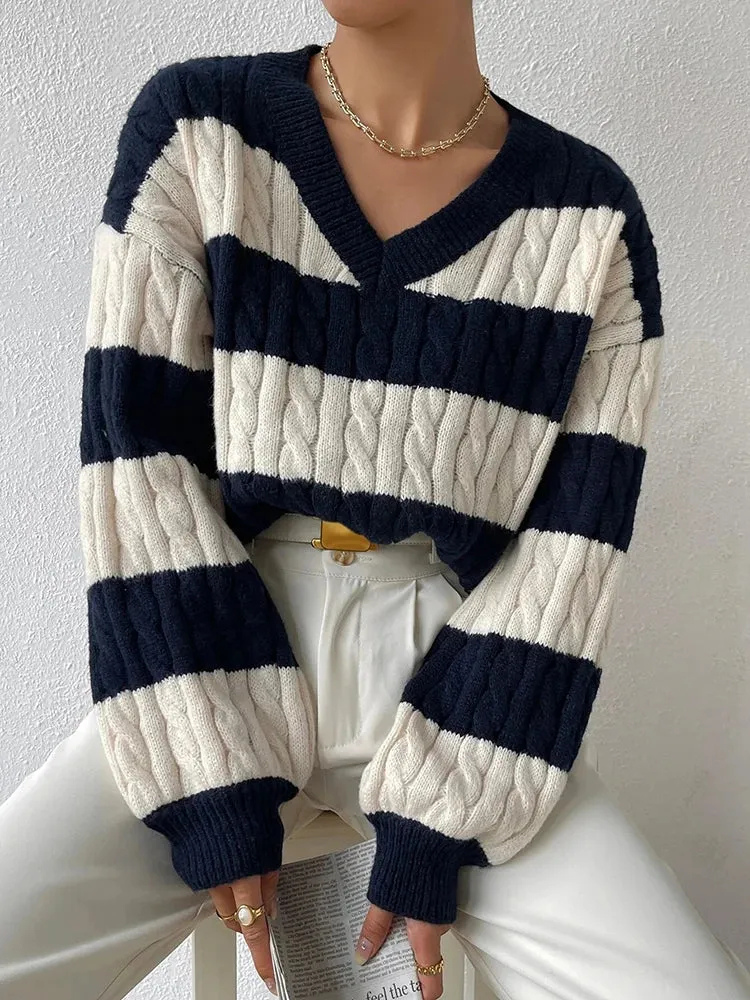 Eleganter Pullover mit V-Ausschnitt für Damen in stilvollem Design