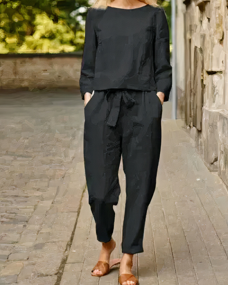 Elegantes Damen-Oberteil und Hosen-Set in stilvoller Kombination für jeden Anlass
