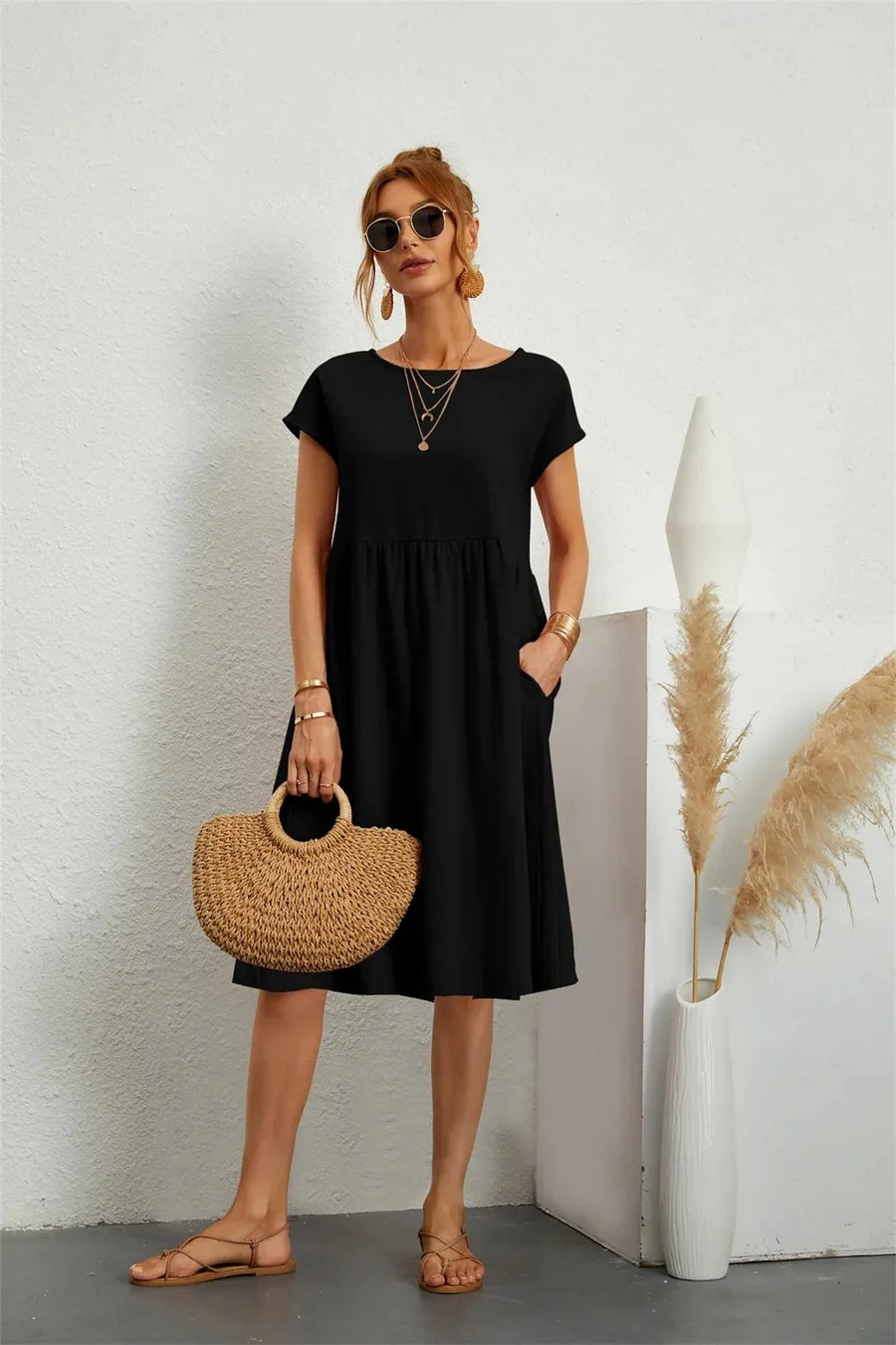 Elegantes Damen Sommerkleid mit Tasche für feminine und vielseitige Sommer-Looks