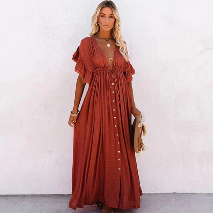 Elegantes langes Bohème-Sommerkleid für Damen in fließender Silhouette für stilvolle Sommermomente.
