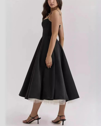 Elegantes Partykleid mit Volumen und ausgestelltem Schnitt für festliche Anlässe