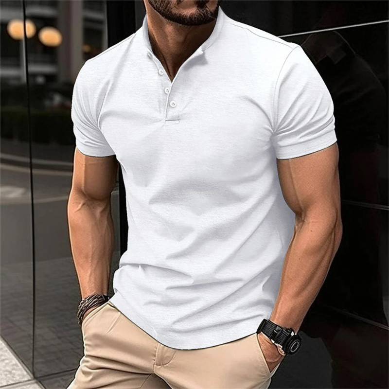 Elegantes Poloshirt für Herren mit klassischem Kragen – stilvoll und alltagstauglich.