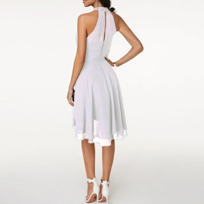 Fließendes Neckholderkleid für Damen in elegantem, sommerlichen Design