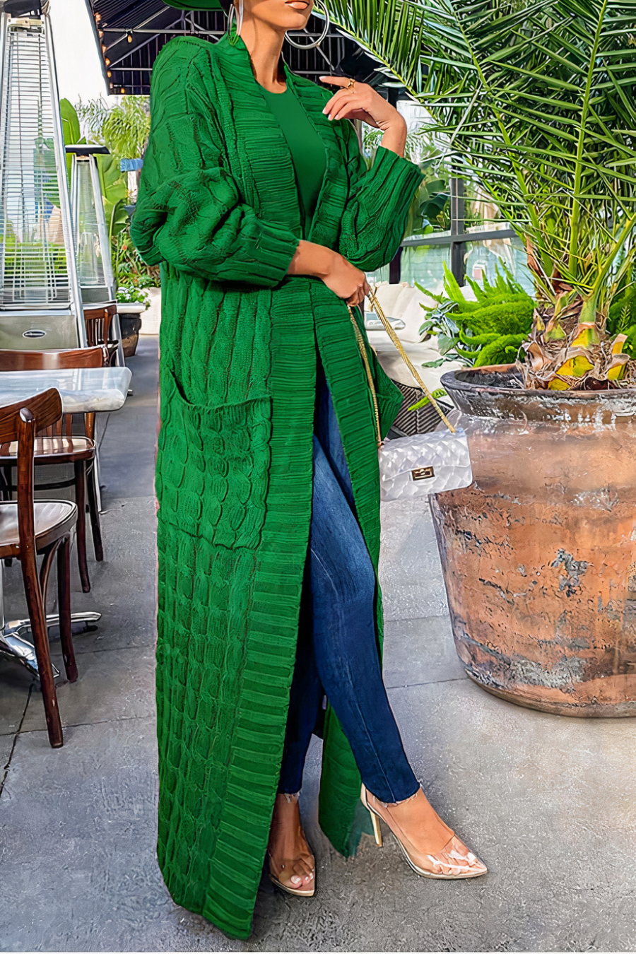 Gemütliche lange Strickjacke für Damen in elegantem Design