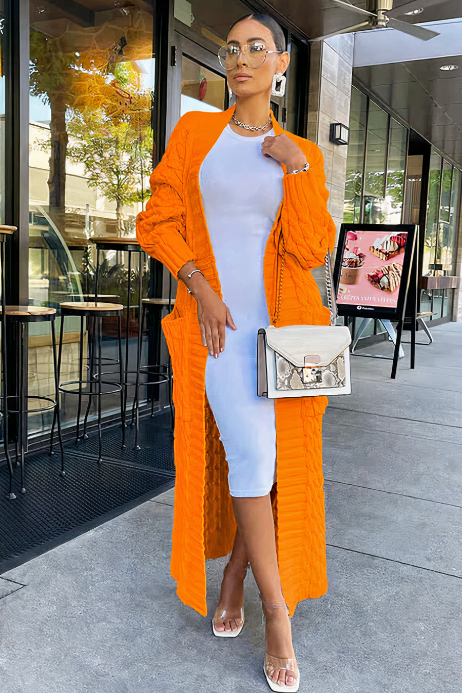 Gemütliche lange Strickjacke für Damen in elegantem Design