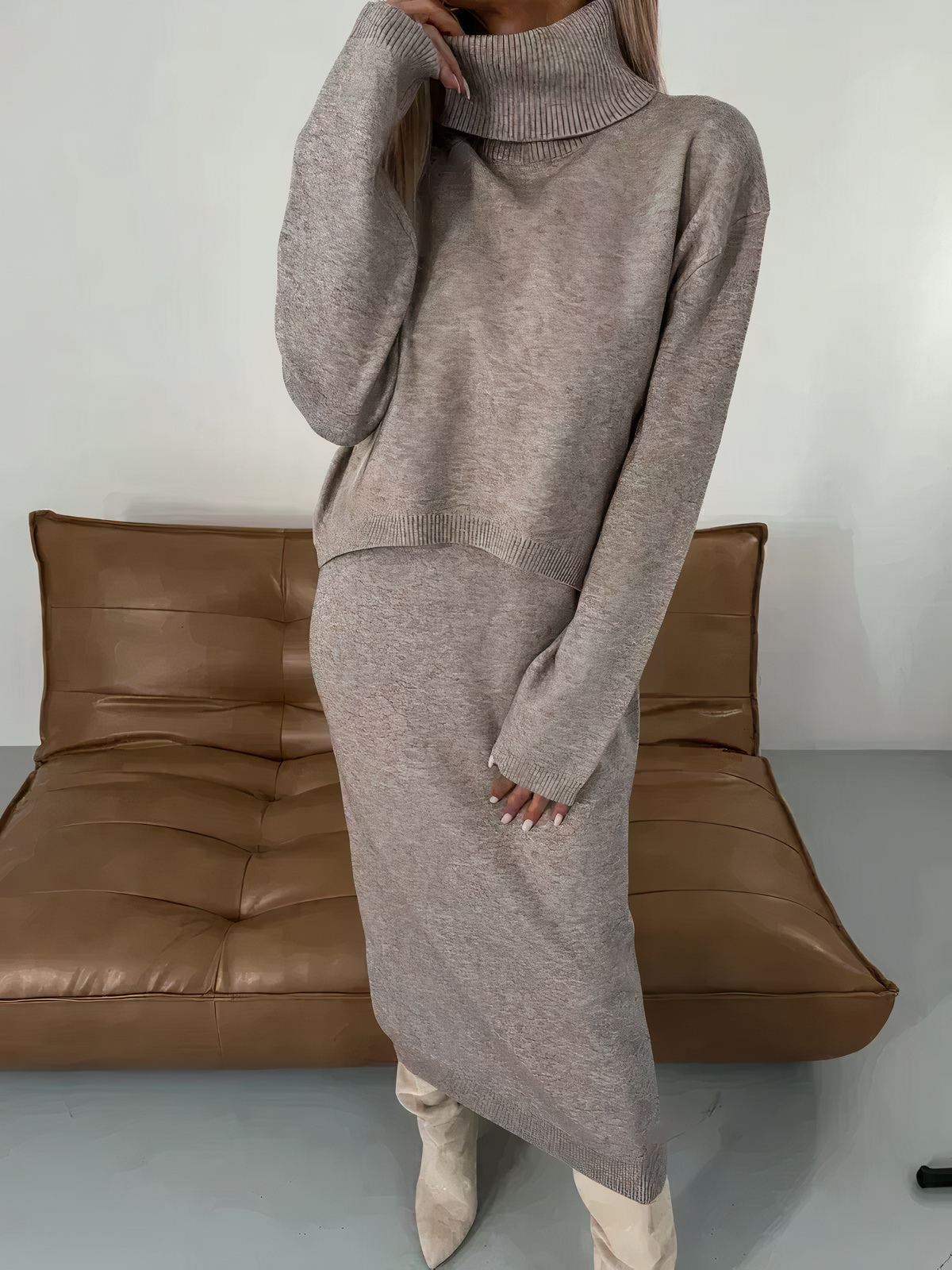 Gemütliches Herbstkleid-Set für Damen für stilvolle Herbsttage