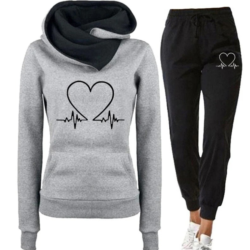 Gemütliches Herzschlag-Set für Damen mit stilvollem Design und hohem Komfort.