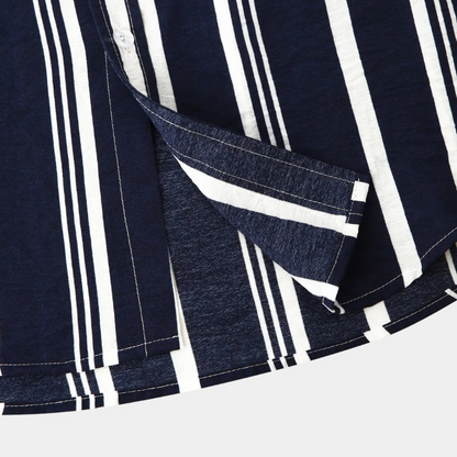 Herren bequemes gestreiftes Hemd mit lässiger Passform für moderne Outfits“

