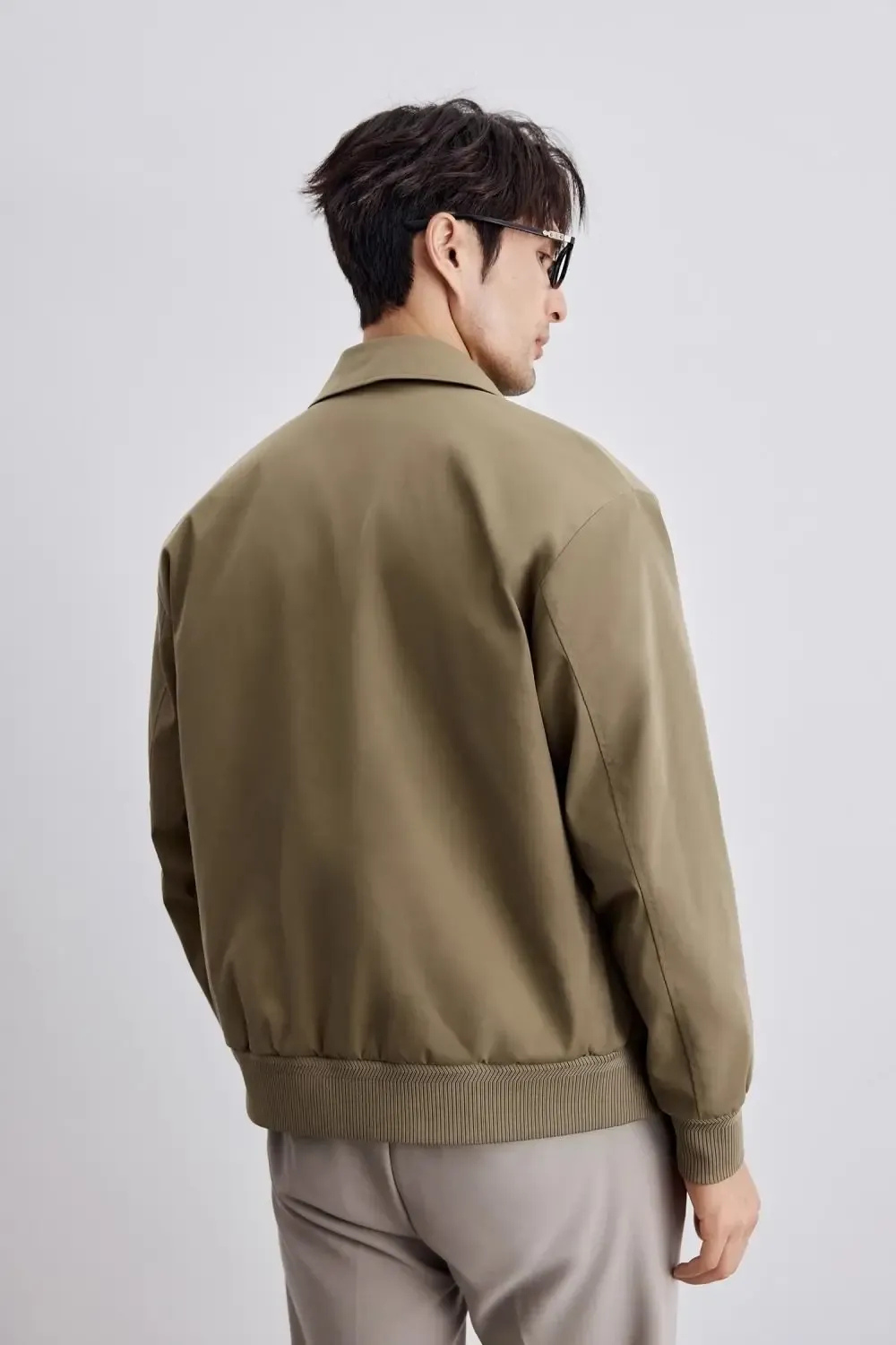 Herren elegante Herbstjacke in zeitlosem Design für kühle Tage
