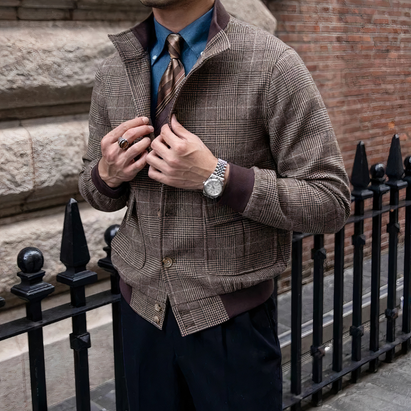Herren elegante luxuriöse Vintage-Jacke mit klassischem Design für stilvolle und edle Outfits.