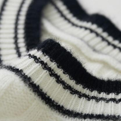 Herren eleganter Herbstpullover in modernem und zeitlosem Stil.