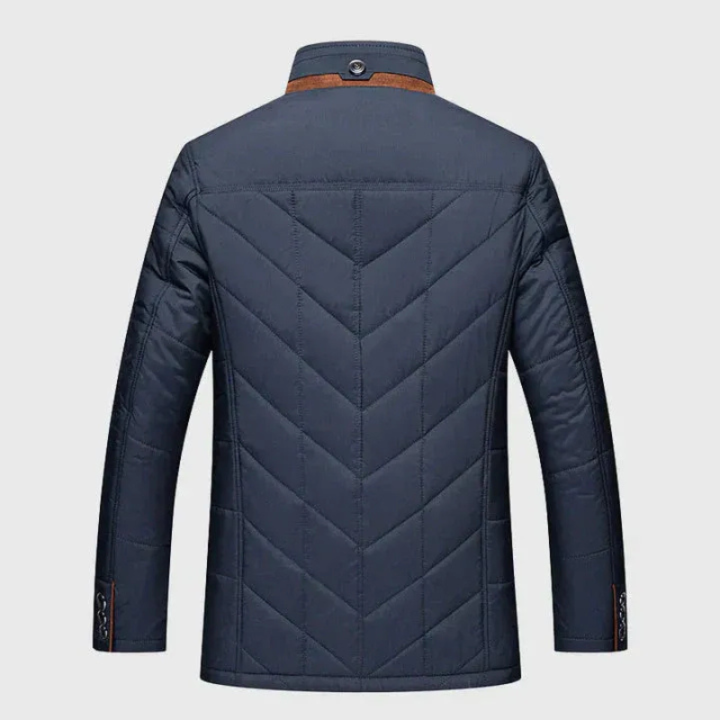  Eleganter Herrenmantel in klarem Design für Alltag und Business