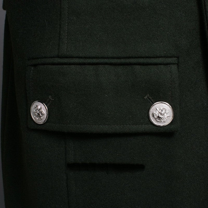 Herren eleganter zweireihiger Militärmantel mit klassischem Schnitt und markantem Stil für elegante Auftritte