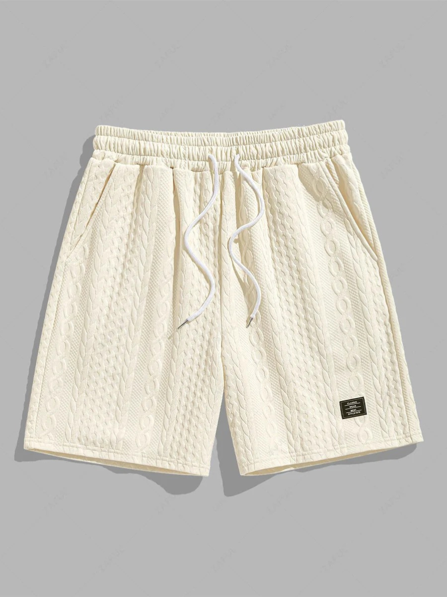  Herren elegantes Hemd-und-Shorts-Set in stilvoller Kombination für sommerliche Looks.
