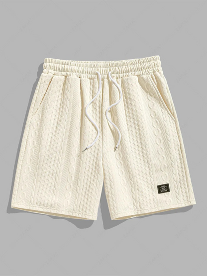  Herren elegantes Hemd-und-Shorts-Set in stilvoller Kombination für sommerliche Looks.