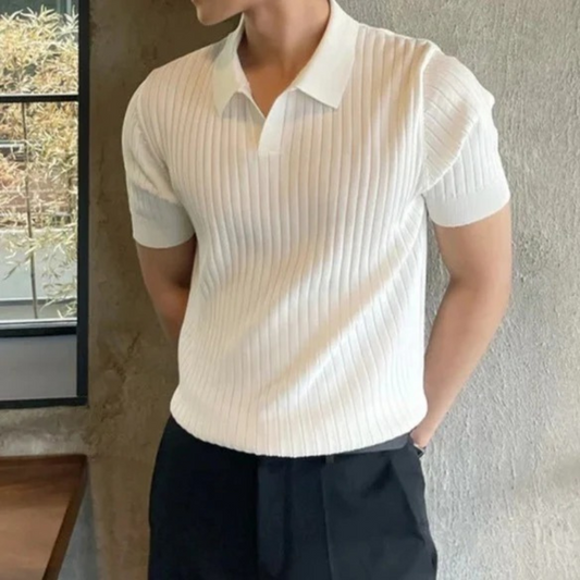 Herren elegantes Sommer-Poloshirt in modernem Schnitt, ideal für warme Tage und vielseitige Outfits.