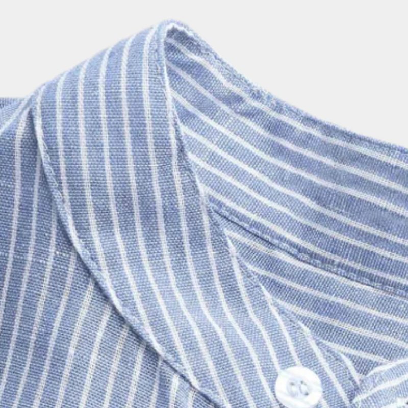Herren gestreiftes Sommerhemd mit modernem Look und entspanntem Schnitt für warme Tage