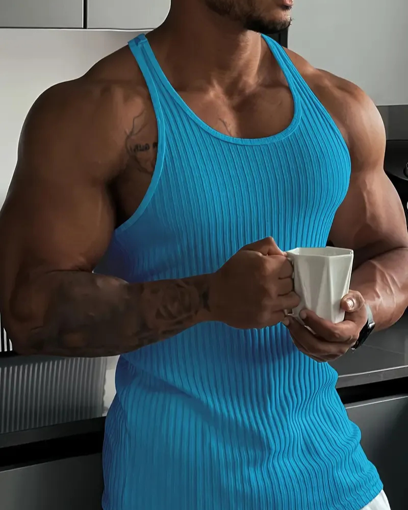 Herren klassisches geripptes Tanktop mit schlichter Passform und strukturiertem Look.