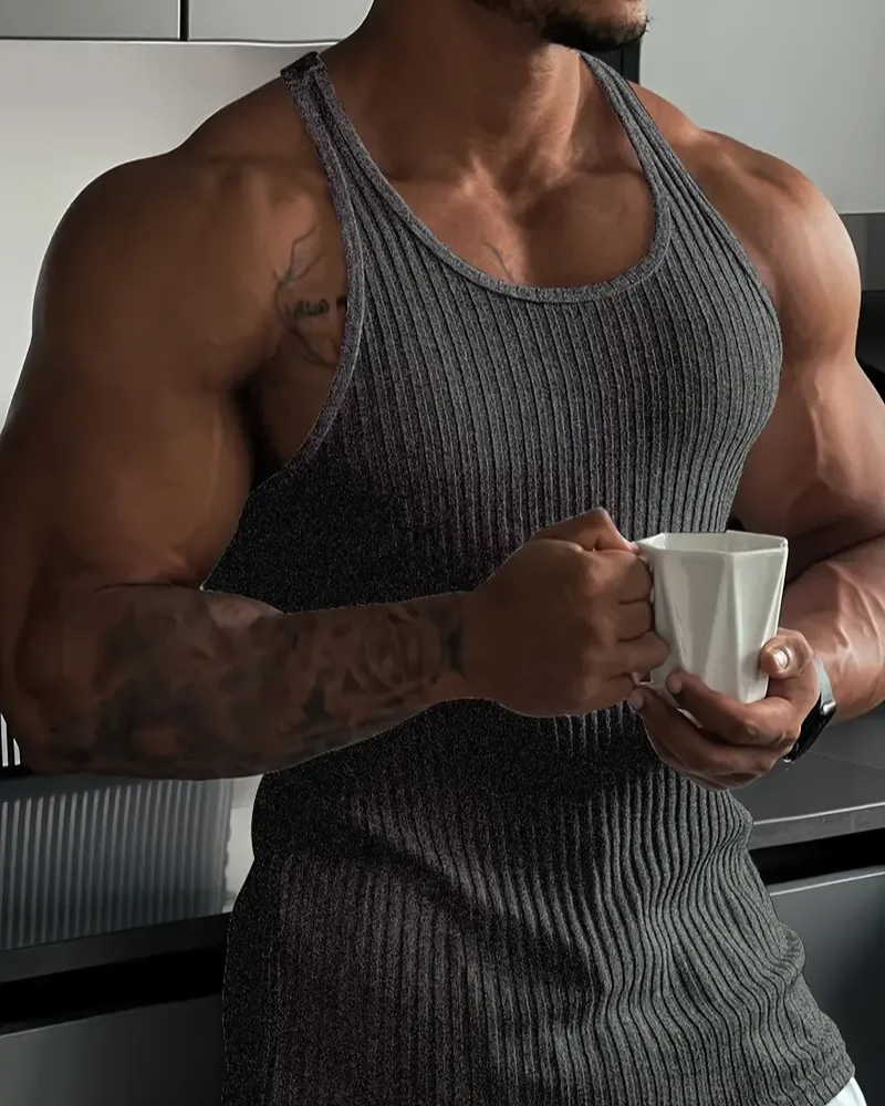 Herren klassisches geripptes Tanktop mit schlichter Passform und strukturiertem Look.