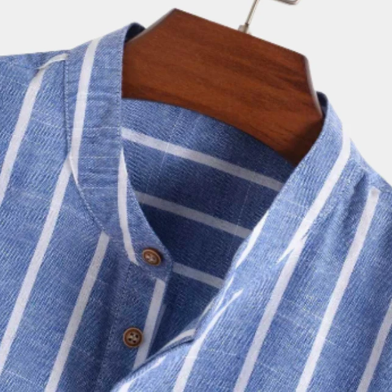 „Herren kurzärmliges gestreiftes Hemd mit modernem Streifenmuster für sommerliche Looks“

