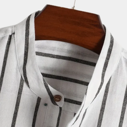 „Herren kurzärmliges gestreiftes Hemd mit modernem Streifenmuster für sommerliche Looks“

