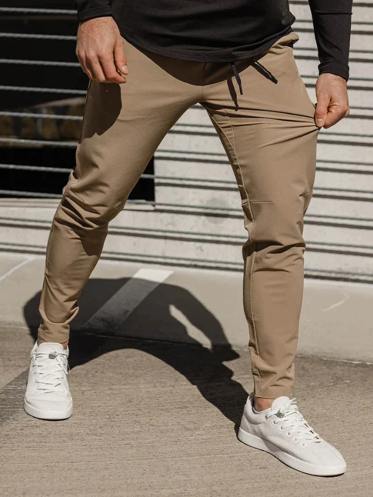 Herren lässige elegante Hose in zeitlosem Design für Alltag und Büro.