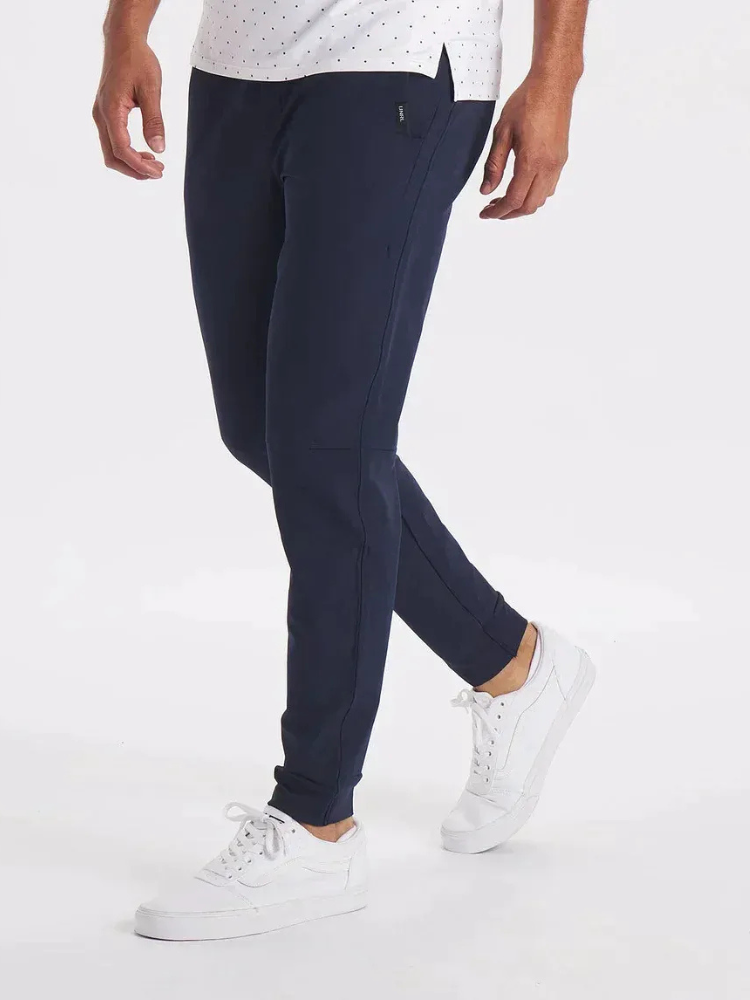 Herren lässige elegante Hose in zeitlosem Design für Alltag und Büro.