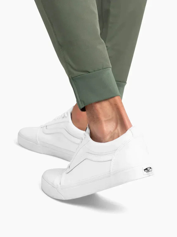 Herren lässige elegante Hose in zeitlosem Design für Alltag und Büro.