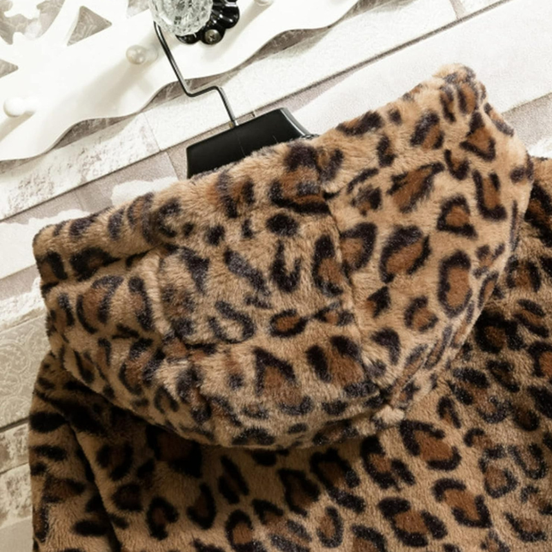 Herren Leoparden-Kapuzenjacke mit auffälligem Muster und praktischer Kapuze