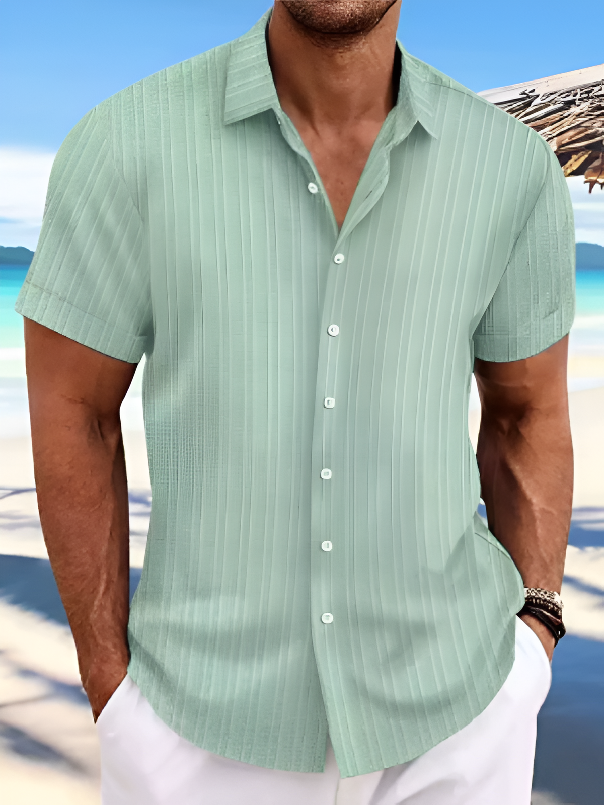 Herren luftiges Sommerhemd in modernem Design für stilvolle Sommeroutfits.