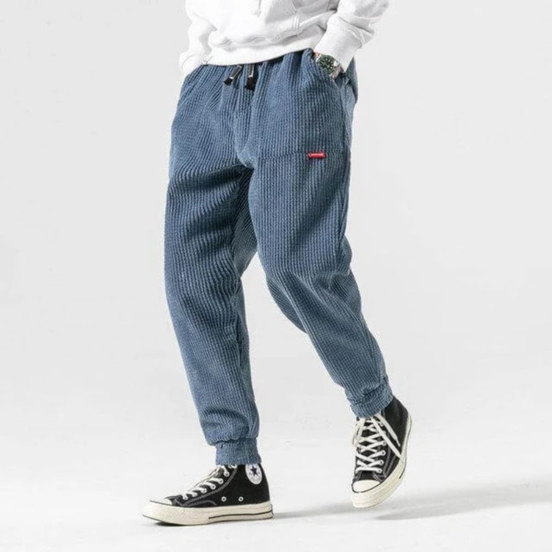 Herren moderne Cordhose im Baggy-Stil für lässige, trendige Outfits