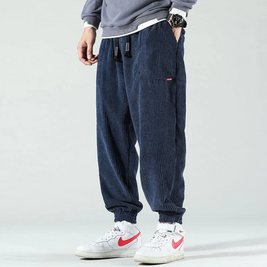 Herren moderne Cordhose im Baggy-Stil für lässige, trendige Outfits