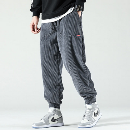 Herren moderne Cordhose im Baggy-Stil für lässige, trendige Outfits